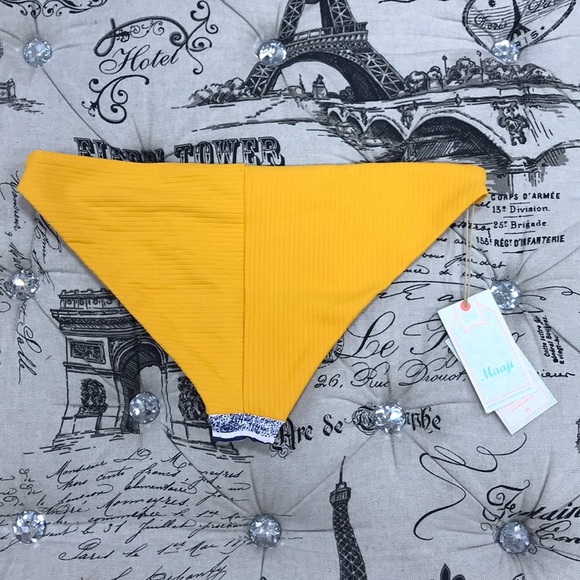 🎁 Maaji Split Reversible Bikini Bottoms - Picture 4 of 7